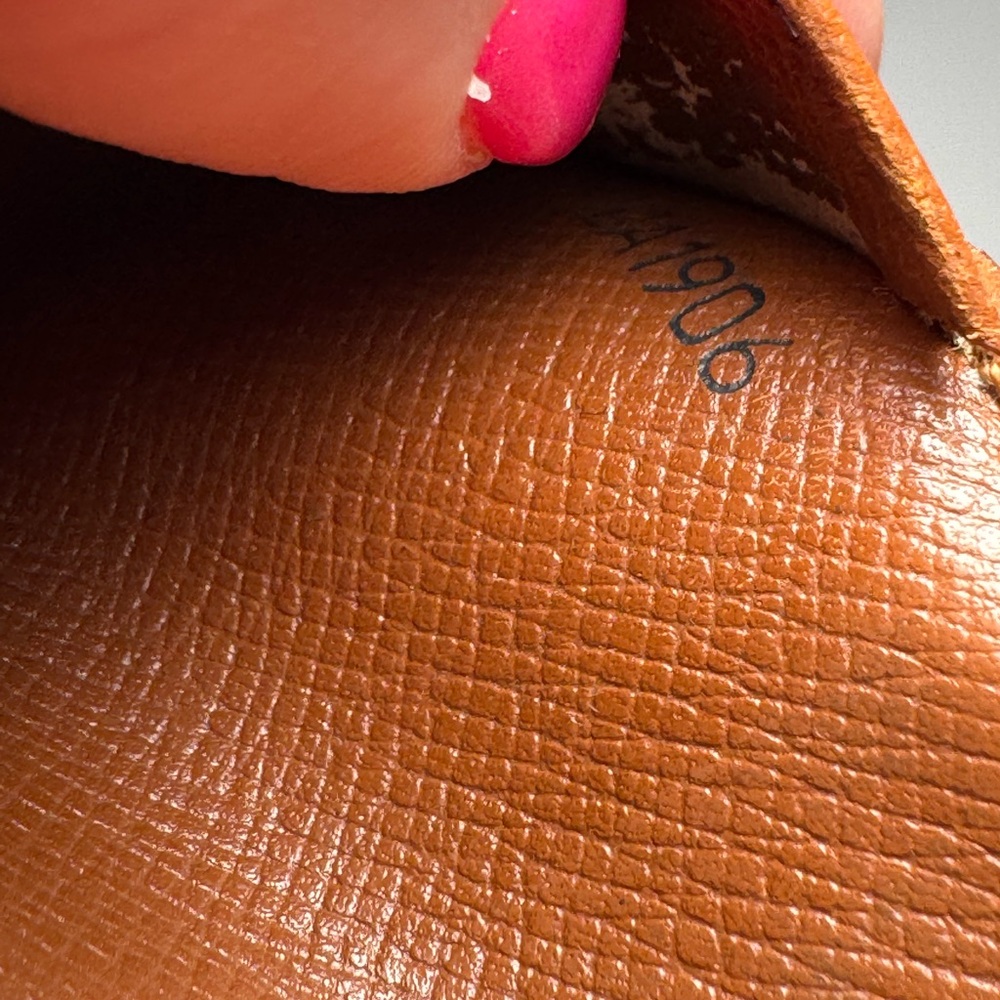 SOLD Louis Vuitton Monogram Card Holder Wallet Luxury - Picture 8 of 15